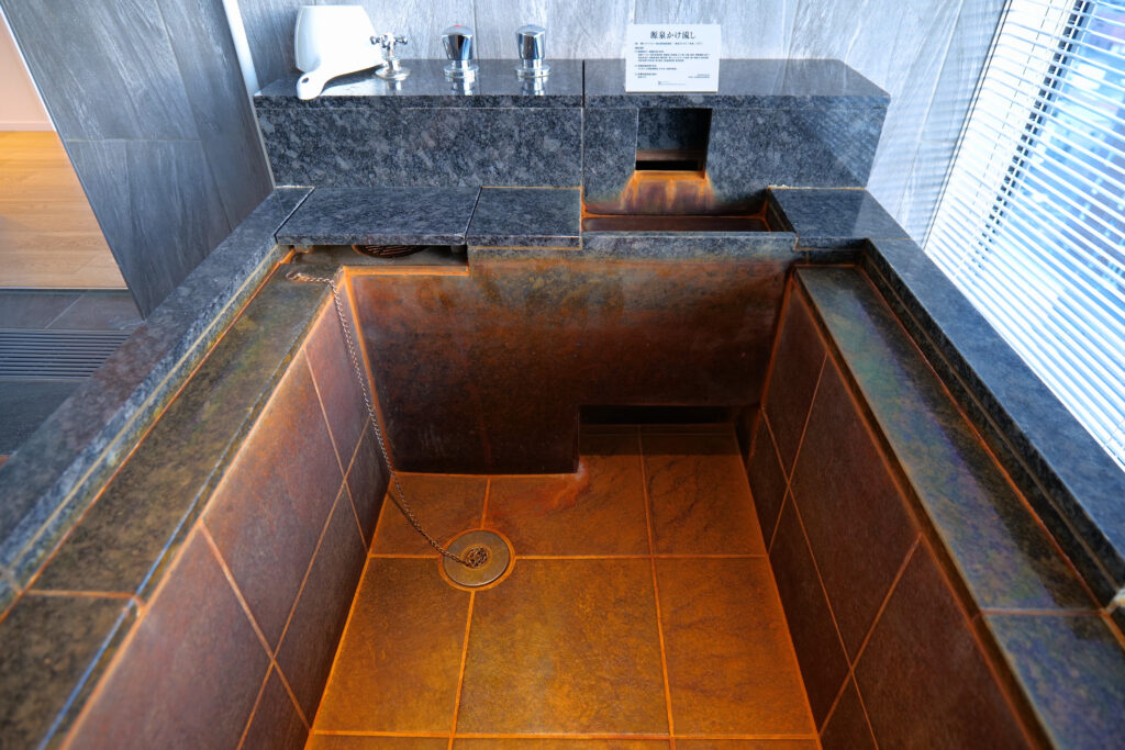HOTEL & SPA センチュリーマリーナ函館 13階 ザロイヤルフロア コーナースイート バスルーム（お風呂場）浴槽