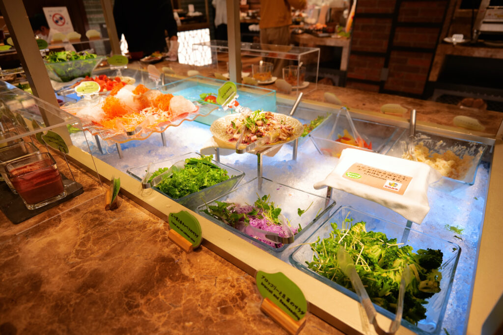 HOTEL & SPA センチュリーマリーナ函館 朝食(ブレックファスト) ユーヨーテラスハコダテ メニュー サラダ 05