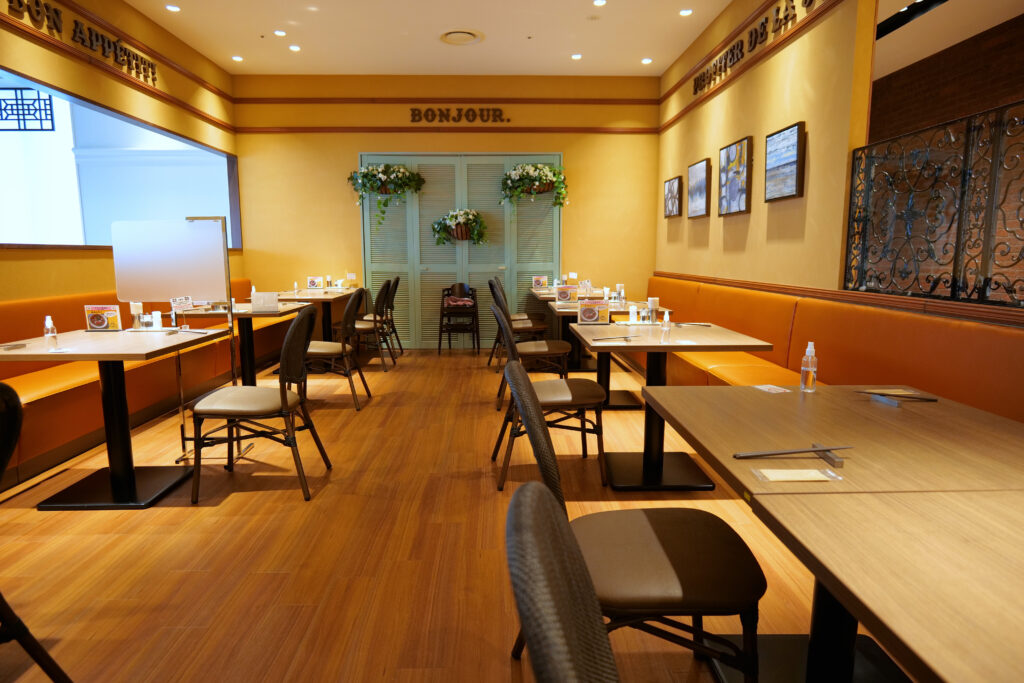 HOTEL & SPA センチュリーマリーナ函館 朝食(ブレックファスト) ユーヨーテラスハコダテ ソファー席