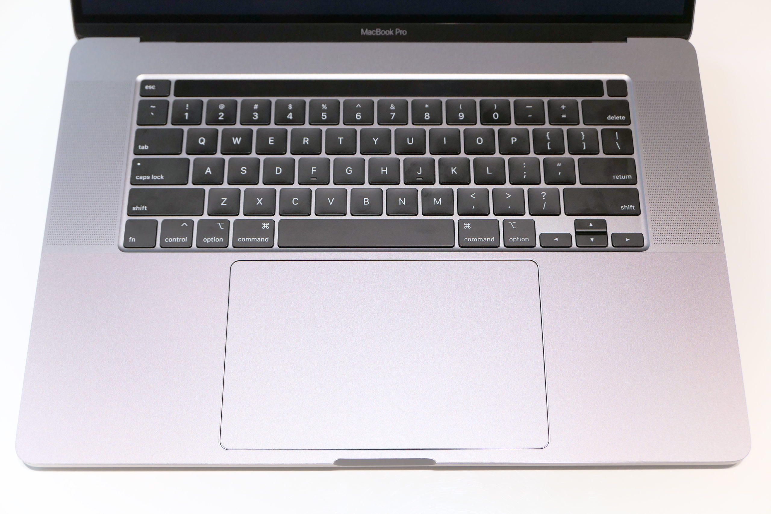 LENTION】MacBook Pro 16インチ用保護スキンシートレビュー！【キズ 