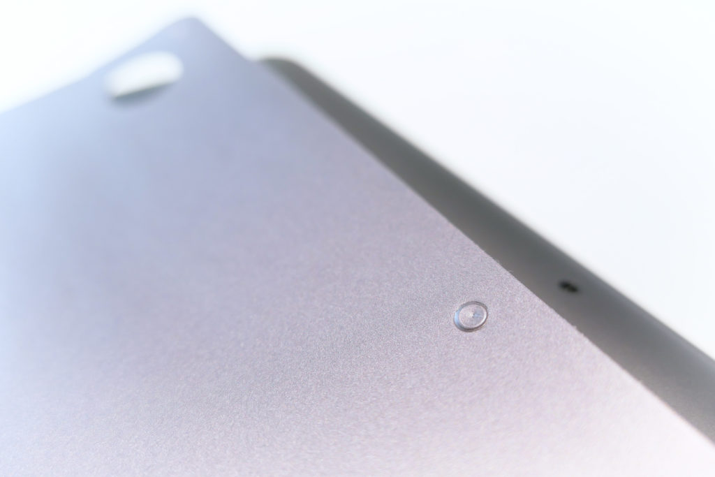 LENTION 16インチMacBook Pro 2019 全面保護シルバースキンシール 液晶保護フィルム 5テンセット 3M技術4H硬度（スペースグレイ）ネジ穴シール